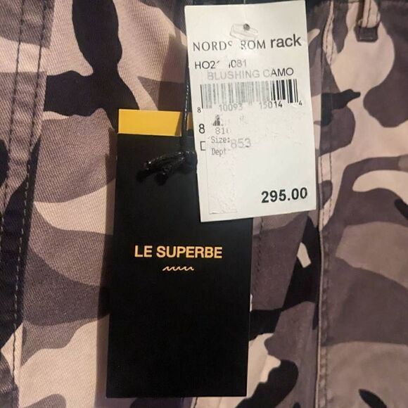 Le Superbe Women's Casbah Blushing Cropped Ankle Camo Pants Size 8 NWT - Picture 5 of 7